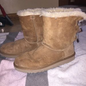 Bailey Bow Chestnut Uggs